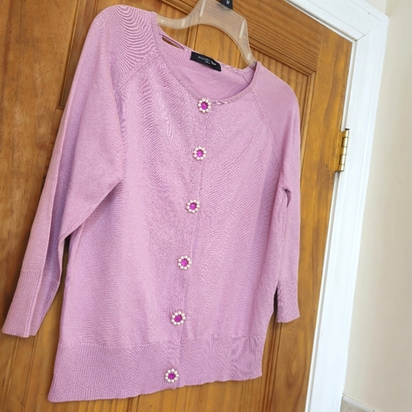 August Silk Knit Women's Lilac Snap Front 3/4 Sleeve Cardigan Sweater - Picture 5 of 13